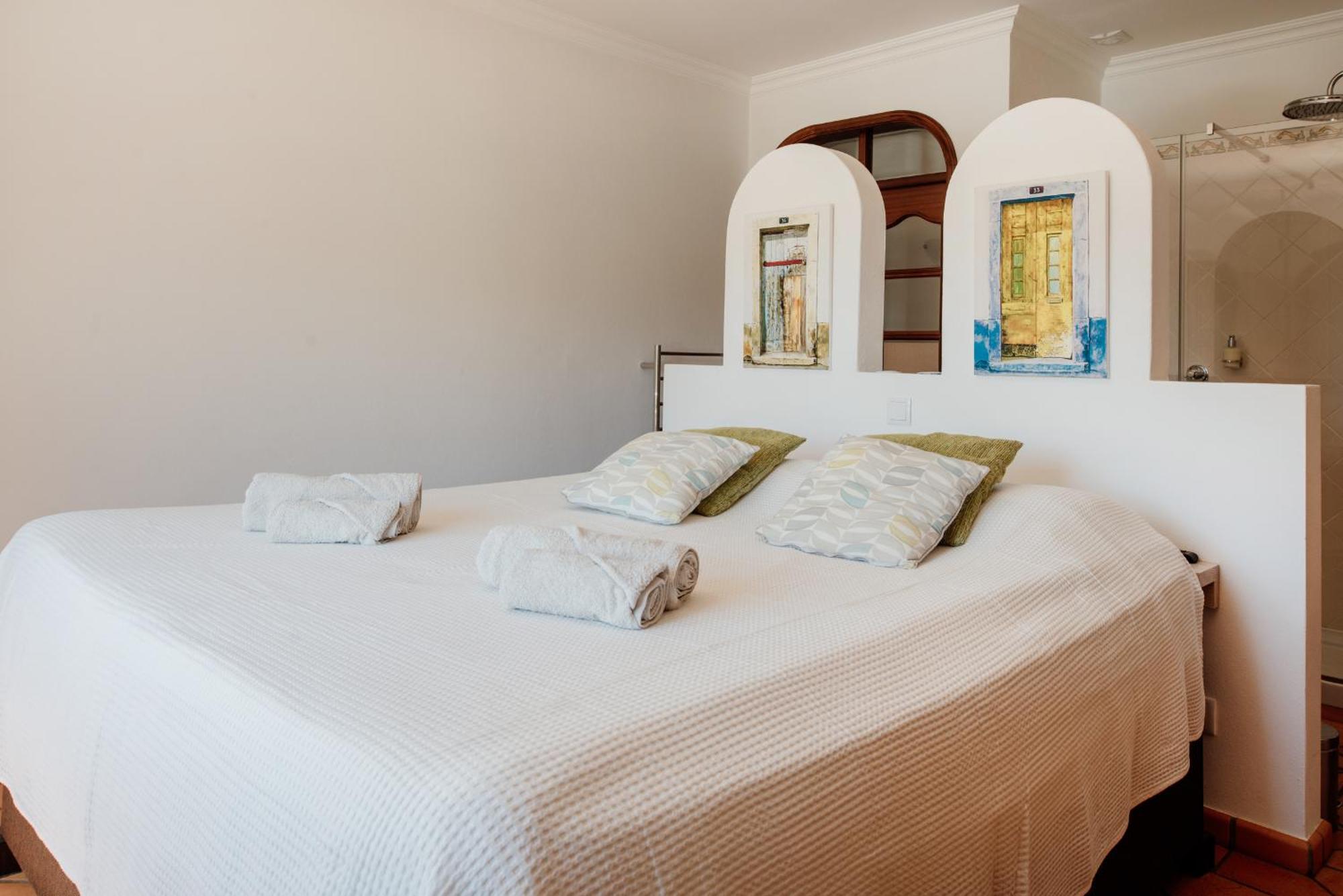 B&B Entrecolinas Paderne (Faro) Exterior foto
